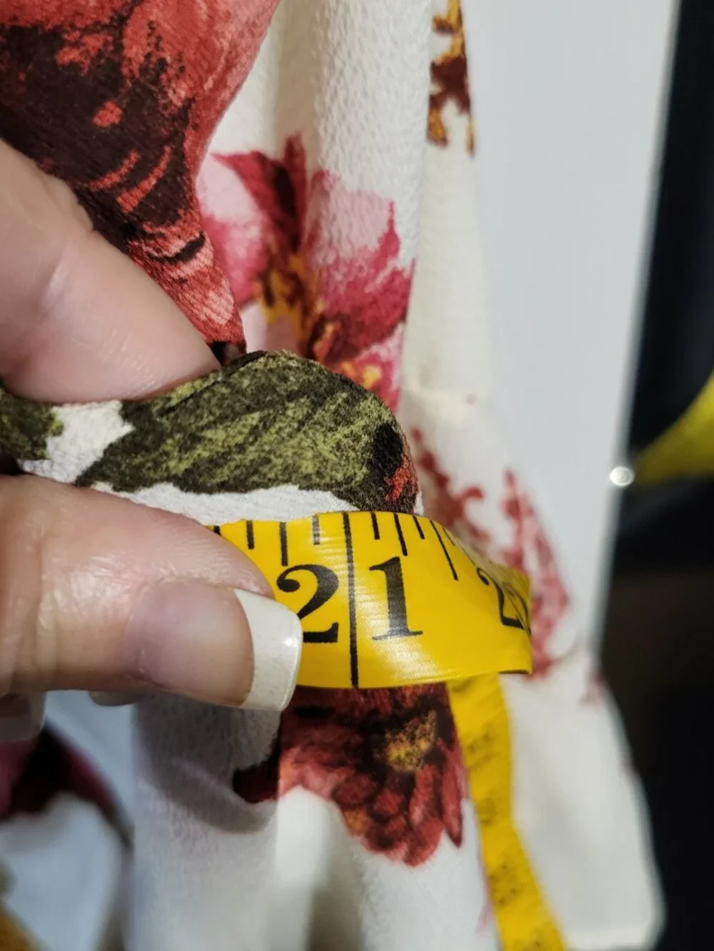 VINE & LOVE FLORAL BLOUSE SIZE L - Picture 6 of 7